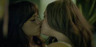 jenna ortega lesbian  kiss #Tg1kvqo7