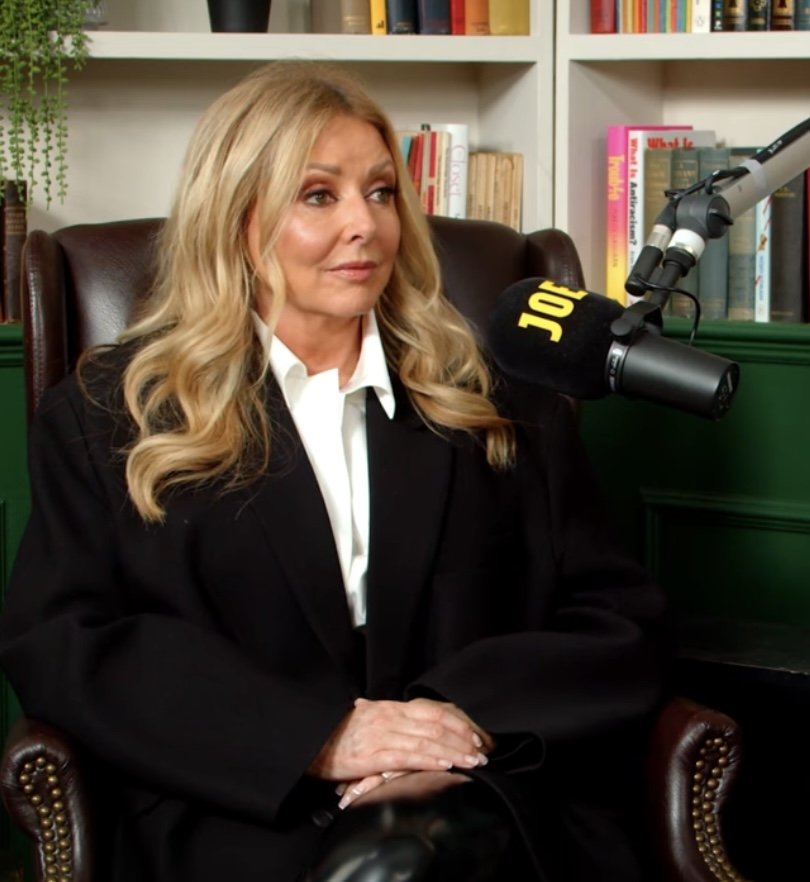 Carol - shiny wipe clean MiLF #7vcz701F
