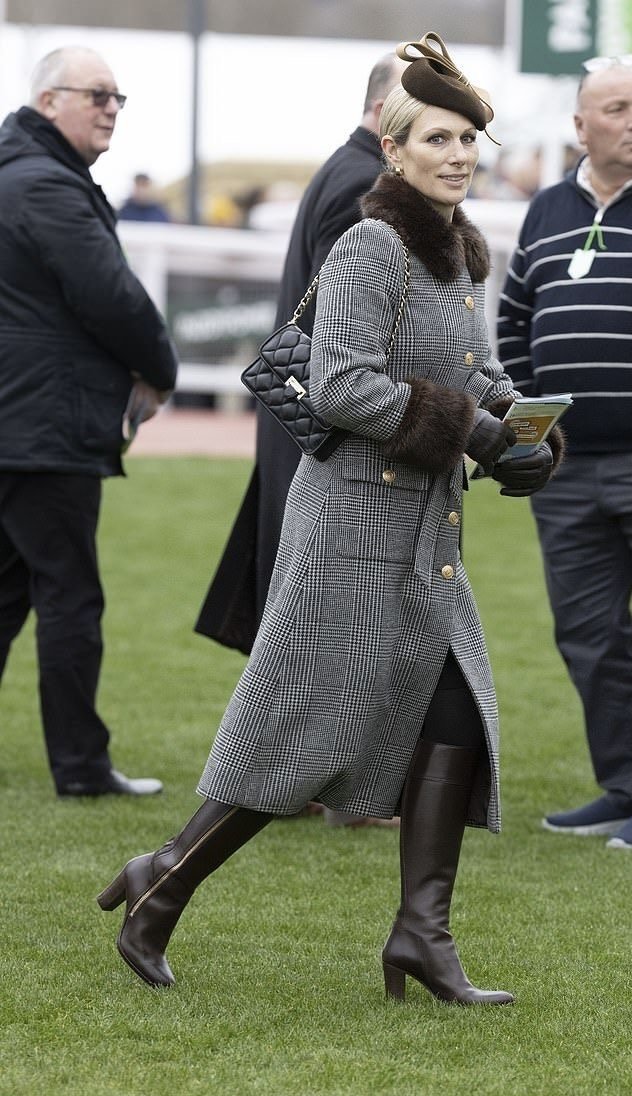 Misc Celebs - Boots and Leather #2iTw69QY
