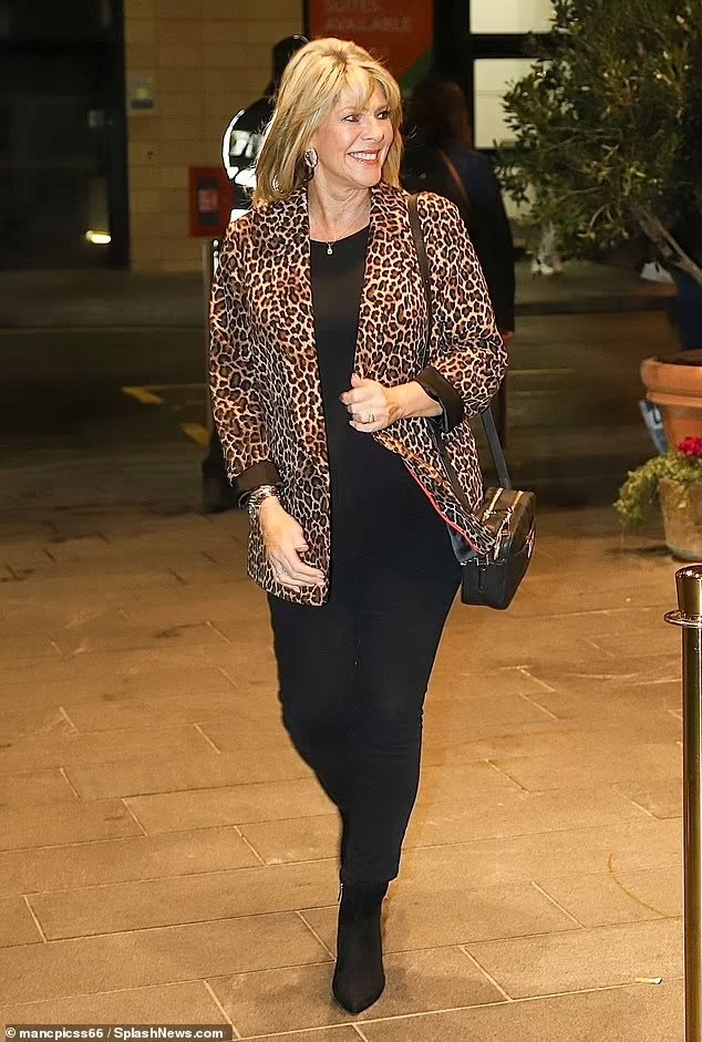 Misc Celebs - Boots and Leather #KcacZ5D5