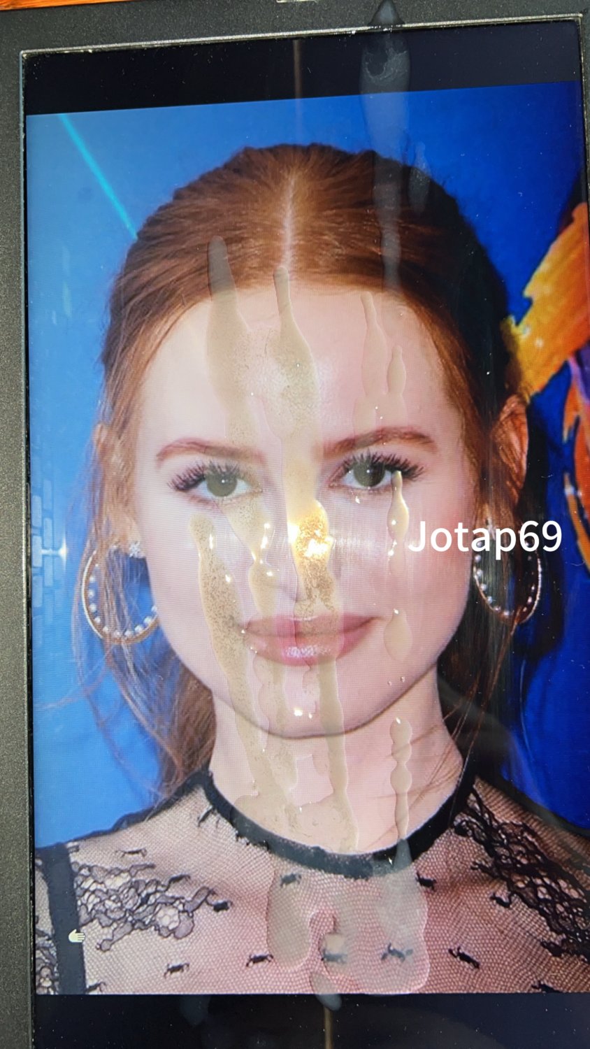 Madelaine Petsch Cum Tribute #oQM8Y70e