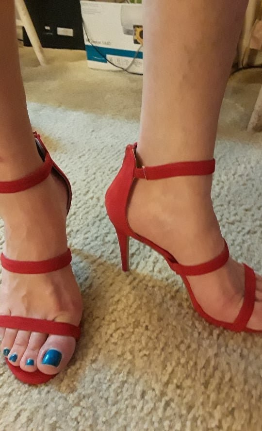 Sexy high heels and tasty toes #4rVBjo7H