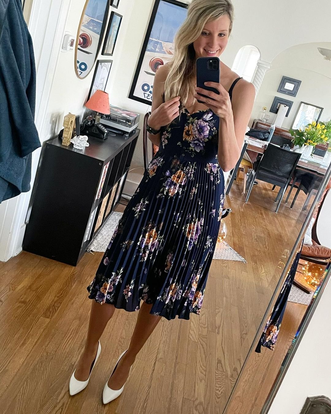 Sexy high heels and tasty toes #sALy0WCq