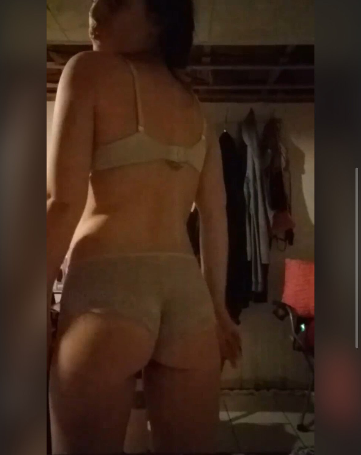 Cuck risked his girl. Caught the slut. Make her famous. Send me your sluts on kik @gthom559 #9QKmfEn1